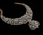 Necklace & Haar