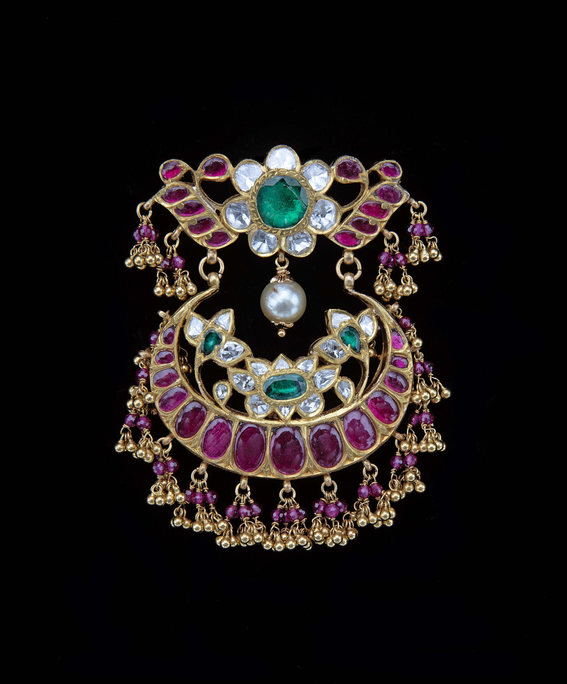 Kundan Locket
